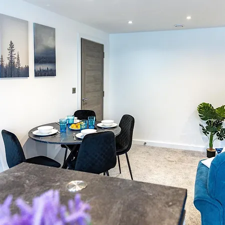 Stylish & Contemporary 2-Bed Townhouse - Parking - Wi-Fi - Netflix Apartment Worksop Exterior photo