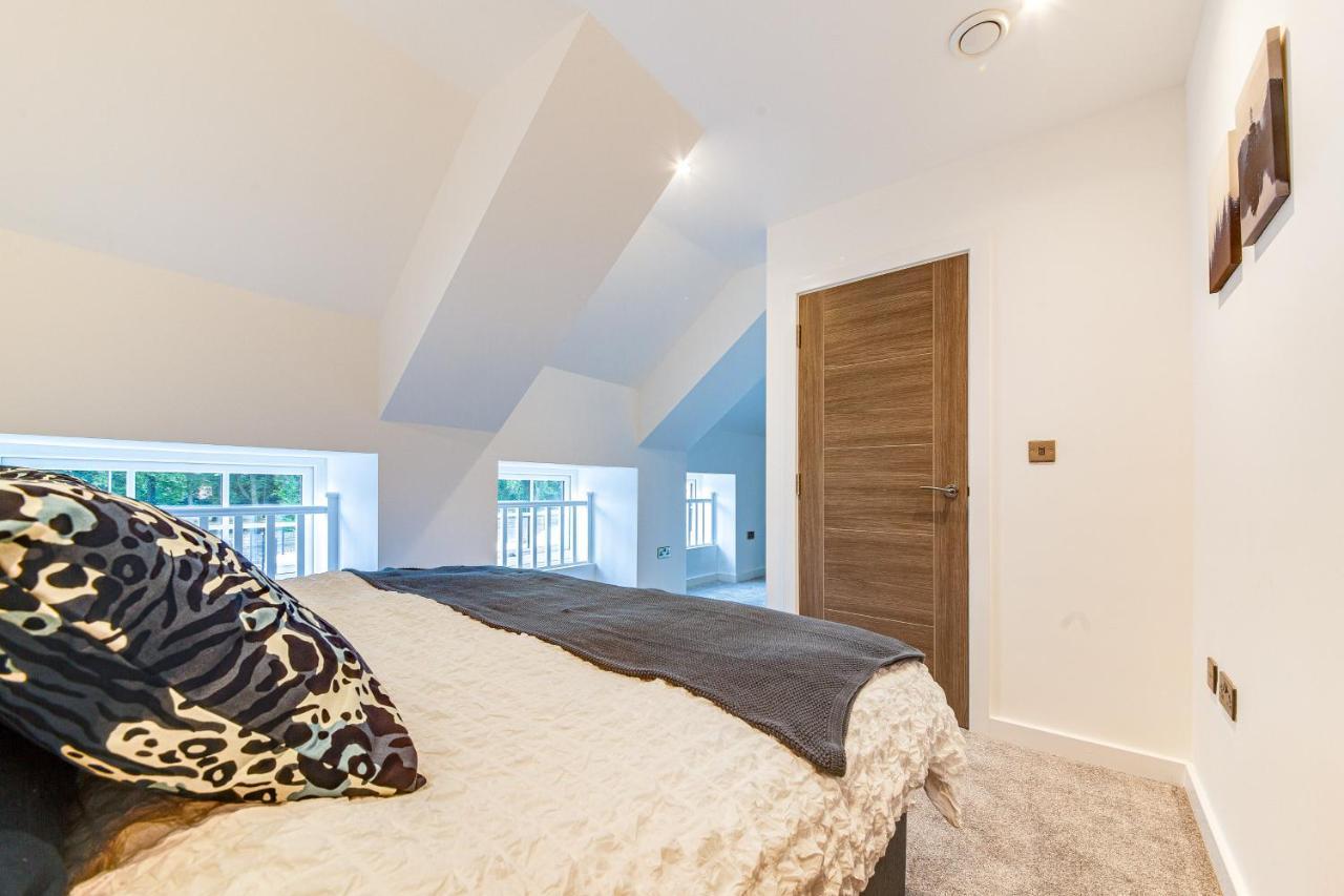 Apartment Stylish & Contemporary 2-bed Townhouse - Parking - Wi-fi - Netflix *