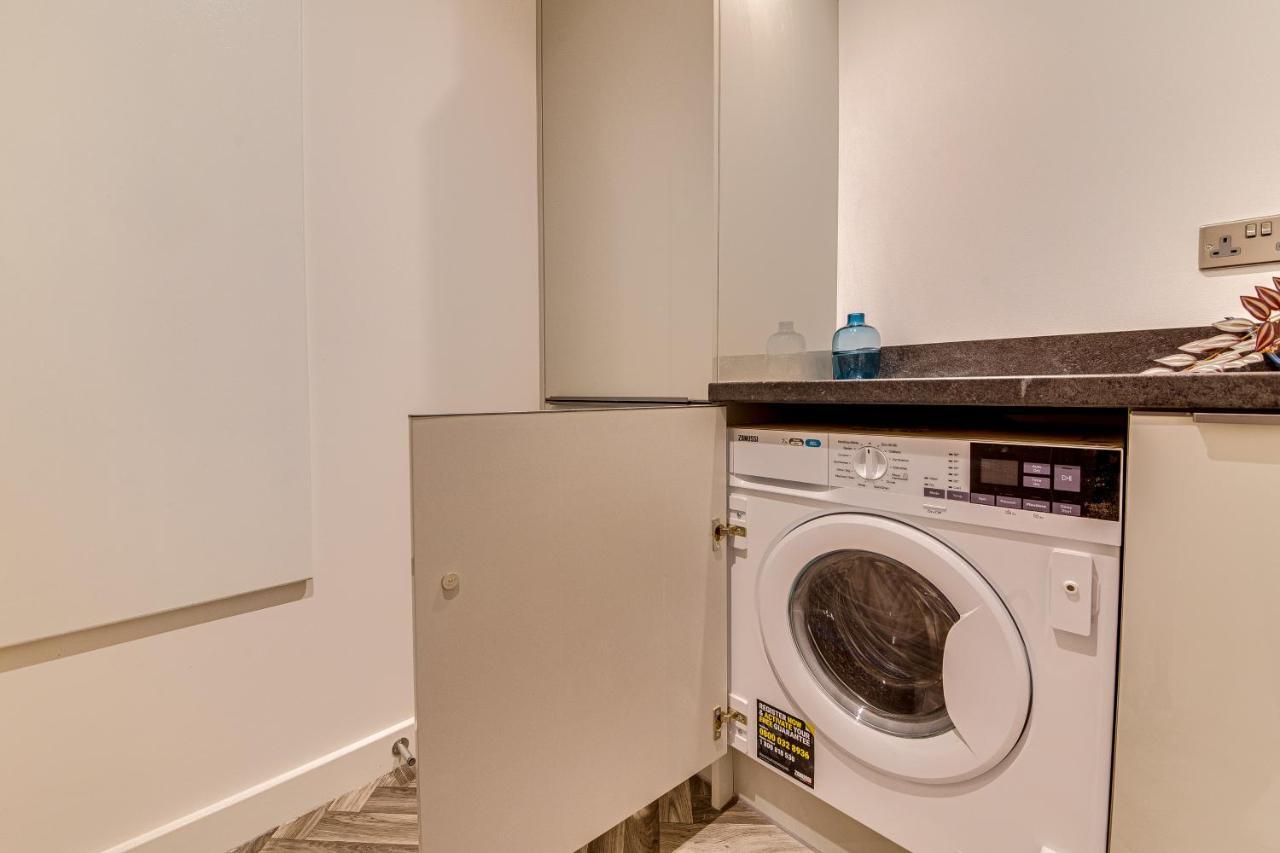 Apartment Stylish & Contemporary 2-bed Townhouse - Parking - Wi-fi - Netflix Worksop