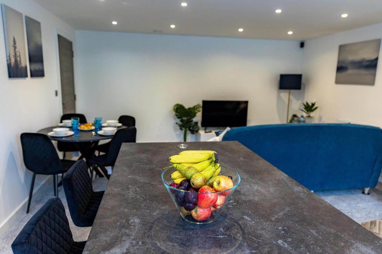 Apartment Stylish & Contemporary 2-bed Townhouse - Parking - Wi-fi - Netflix *